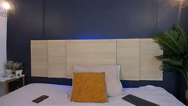 Snapshot of GrettaRouse chatting on March 20, 2026, 2:45 am GrettaRouse online show from March 20, 2026, 2:45 am