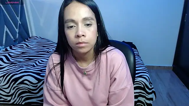 Snapshot of paula_lopez__ chatting on April 23, 2026, 10:00 pm paula lopez online show from April 23, 2026, 10:00 pm