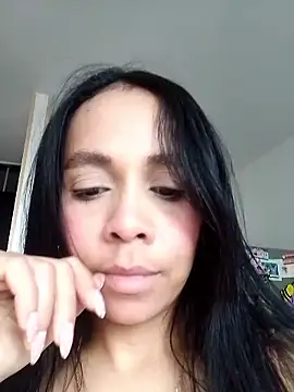 Snapshot of paula_lopez__ chatting on April 18, 2026, 3:14 pm paula lopez online show from April 18, 2026, 3:14 pm