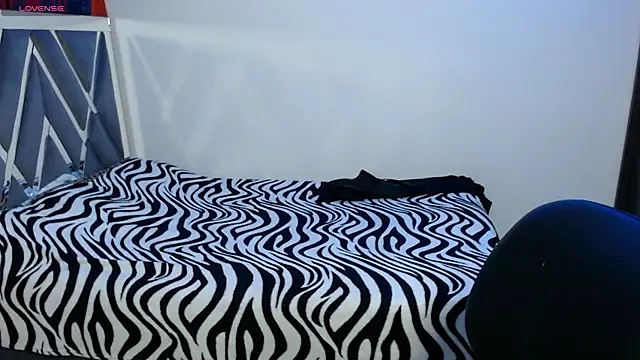 Snapshot of paula_lopez__ chatting on May 12, 2026, 11:00 pm paula lopez online show from May 12, 2026, 11:00 pm