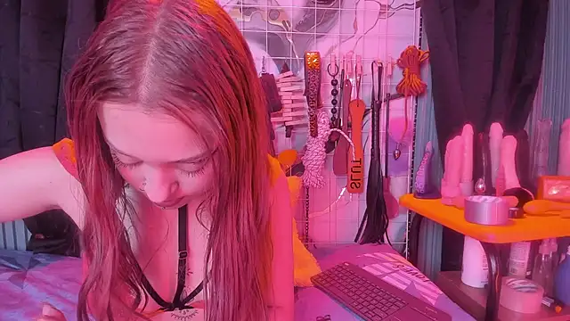 mhannia bdsm303av online show from February 12, 2026, 4:34 am