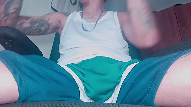 Snapshot of theskateboy chatting on May 25, 2026, 5:18 am theskateboy online show from May 25, 2026, 5:18 am
