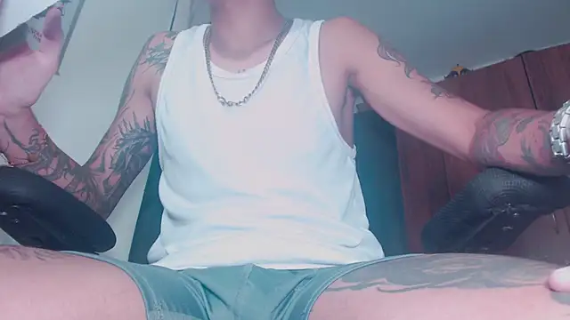 Snapshot of theskateboy chatting on May 14, 2026, 6:10 am theskateboy online show from May 14, 2026, 6:10 am