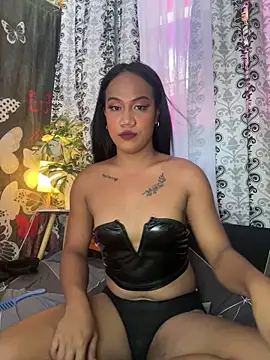 Snapshot of Queen-barbie chatting on May 8, 2026, 1:20 am Queen-barbie online show from May 8, 2026, 1:20 am