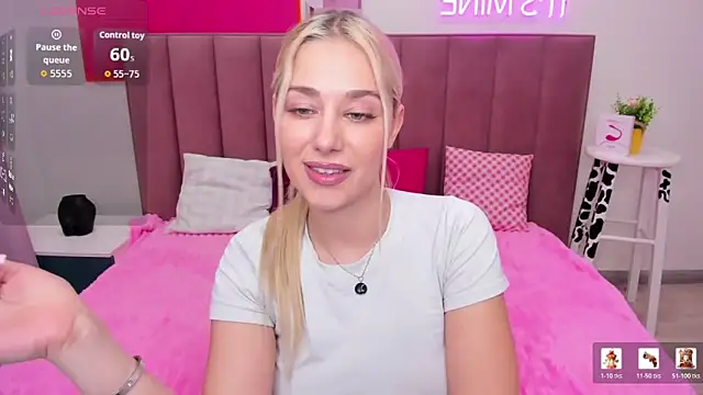 Snapshot of MIla_Stunning chatting on April 1, 2026, 1:30 am MIla Stunning online show from April 1, 2026, 1:30 am