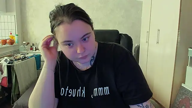 katya idinax online show from February 7, 2026, 11:18 am