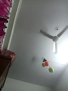 Snapshot of Rotna_begum chatting on February 5, 2026, 7:21 pm Rotna begum online show from February 5, 2026, 7:21 pm