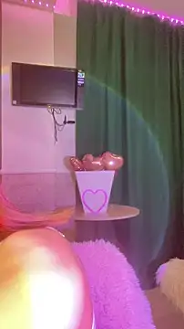 Lissy Liss online show from February 19, 2026, 5:48 am