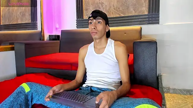 biig boy online show from May 8, 2026, 7:17 pm