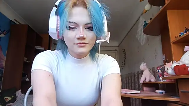 KathernSaulters online show from February 5, 2026, 5:47 am