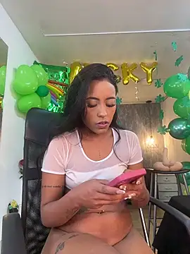 Alahia Betancurr online show from March 18, 2026, 1:57 pm