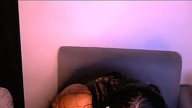 Snapshot of StweetemmaC chatting on April 26, 2026, 3:59 am StweetemmaC online show from April 26, 2026, 3:59 am