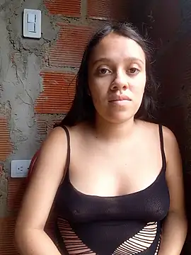 Snapshot of lachiki_plus chatting on April 22, 2026, 9:54 pm lachiki plus online show from April 22, 2026, 9:54 pm