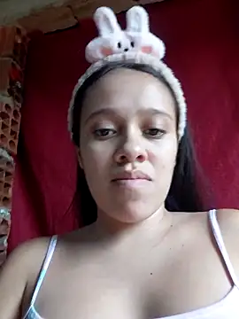 Snapshot of lachiki_plus chatting on April 17, 2026, 10:01 pm lachiki plus online show from April 17, 2026, 10:01 pm