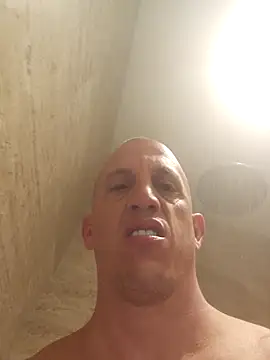 superhotpapi online show from February 1, 2026, 10:41 pm