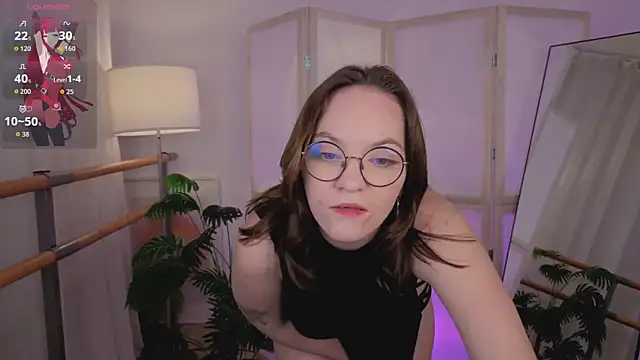 Crystal lovley online show from February 22, 2026, 9:27 pm