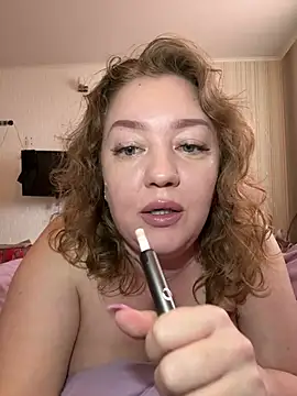 BBBWOOW online show from April 7, 2026, 2:24 am