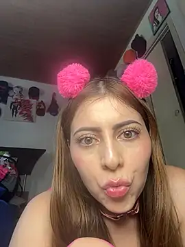 lilasun17 online show from June 24, 2026, 8:17 pm
