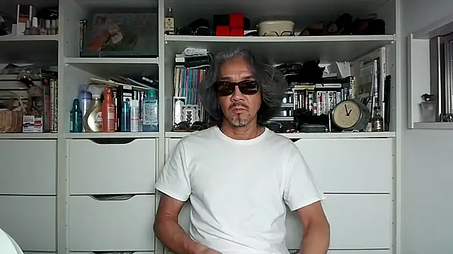 Snapshot of MtaS1 chatting on June 21, 2026, 3:51 pm MtaS1 online show from June 21, 2026, 3:51 pm