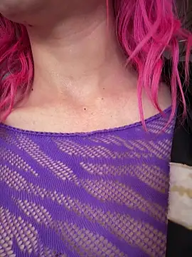 Snapshot of Maaddy_LS chatting on February 28, 2026, 6:40 pm Maaddy LS online show from February 28, 2026, 6:40 pm