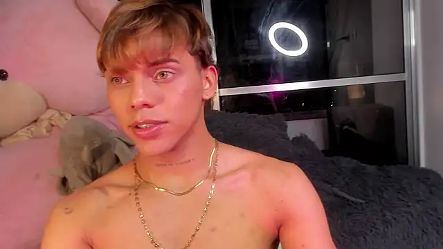 Snapshot of Visael_Xavier chatting on February 2, 2026, 6:34 am Visael Xavier online show from February 2, 2026, 6:34 am