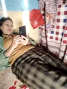 miko nyan2006 online show from March 4, 2026, 3:25 am