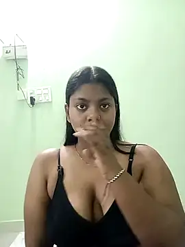 Snapshot of Sunitak450 chatting on February 27, 2026, 2:39 pm Sunitak450 online show from February 27, 2026, 2:39 pm