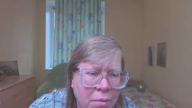 Snapshot of Emma_Eclipsee chatting on March 19, 2026, 11:54 am Emma Eclipsee online show from March 19, 2026, 11:54 am