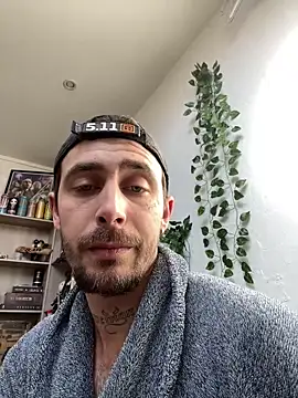 Snapshot of Piratee666 chatting on March 3, 2026, 12:23 pm Piratee666 online show from March 3, 2026, 12:23 pm