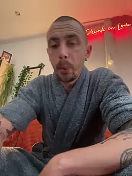 Snapshot of Piratee666 chatting on March 30, 2026, 7:32 am Piratee666 online show from March 30, 2026, 7:32 am