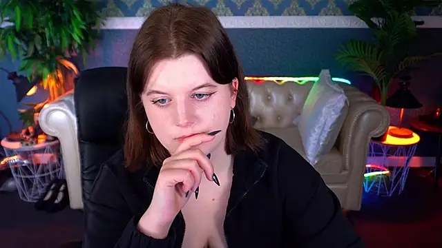 KristiFoxy online show from April 18, 2026, 12:51 pm