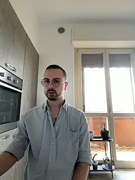 Snapshot of ItalianAlex chatting on May 18, 2026, 8:08 am ItalianAlex online show from May 18, 2026, 8:08 am