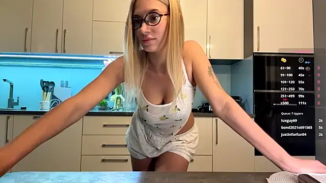 SoftnessMila online show from March 11, 2026, 3:39 pm