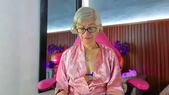 miss monserrate01 online show from March 5, 2026, 1:30 pm