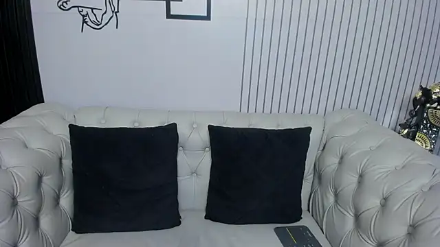 Snapshot of sophie_bonny chatting on March 2, 2026, 11:28 am sophie bonny online show from March 2, 2026, 11:28 am