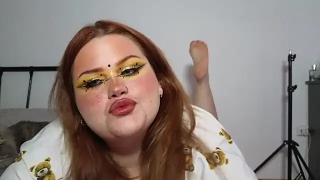 Snapshot of Gloria_Thomas chatting on April 2, 2026, 2:08 am Gloria Thomas online show from April 2, 2026, 2:08 am