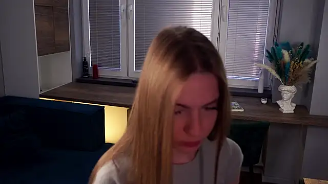 FranciscaGaring online show from February 8, 2026, 7:06 am