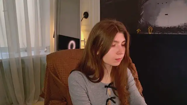 Bubble Chloe online show from April 13, 2026, 1:48 pm