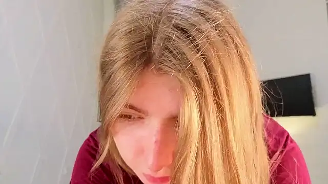 Bubble Chloe online show from March 4, 2026, 1:52 pm