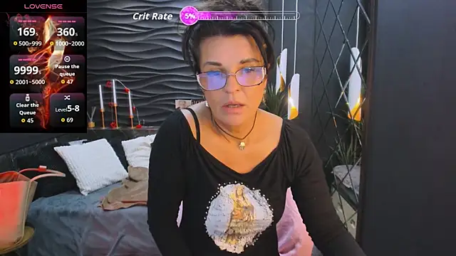 Snapshot of RikaCoutts chatting on April 18, 2026, 8:42 pm RikaCoutts online show from April 18, 2026, 8:42 pm