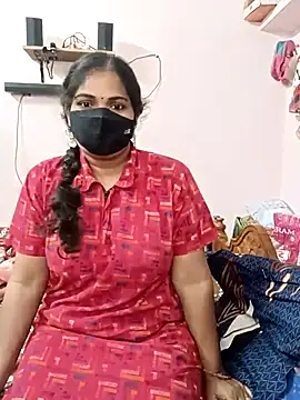 Snapshot of Maturecouple225 chatting on February 13, 2026, 9:20 am Maturecouple225 online show from February 13, 2026, 9:20 am