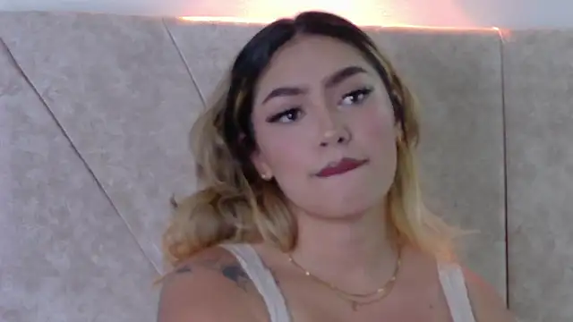 Snapshot of Maddy_Beluci chatting on May 30, 2026, 12:17 am Maddy Beluci online show from May 30, 2026, 12:17 am