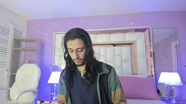 Snapshot of Goldentemptation_ chatting on July 8, 2026, 7:14 pm Goldentemptation online show from July 8, 2026, 7:14 pm