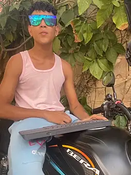 JHON BIGCOCK23 online show from February 10, 2026, 7:24 pm