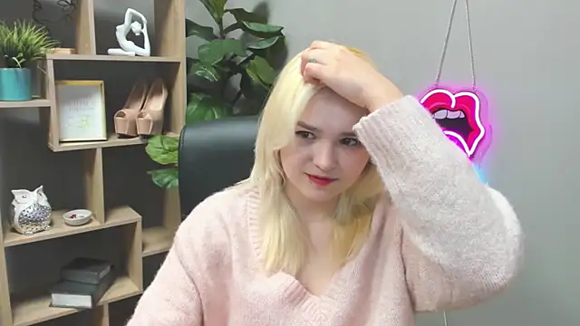 Snapshot of SweetLilyxo chatting on March 26, 2026, 7:28 am SweetLilyxo online show from March 26, 2026, 7:28 am