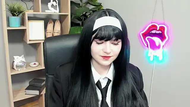 Snapshot of SweetLilyxo chatting on March 28, 2026, 2:29 pm SweetLilyxo online show from March 28, 2026, 2:29 pm