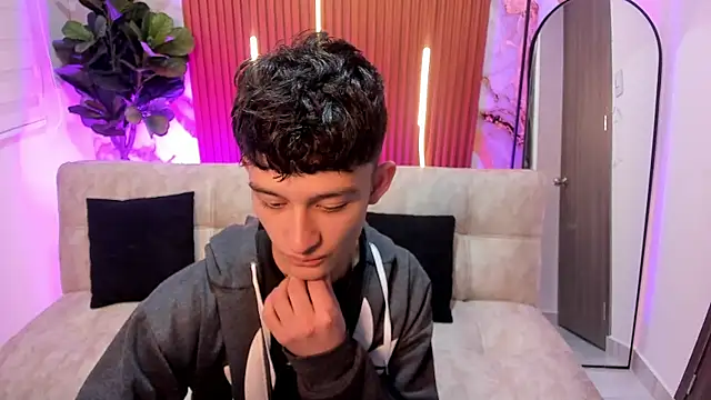 Snapshot of Patrick_Howland_ chatting on February 7, 2026, 3:14 am Patrick Howland online show from February 7, 2026, 3:14 am