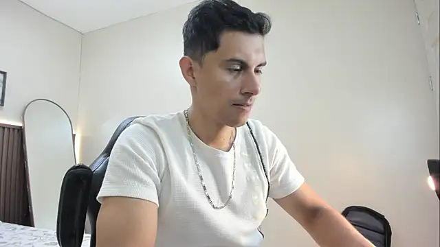 Mike Conors online show from April 9, 2026, 2:57 am