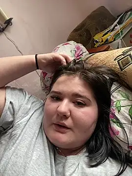 AngelKiras online show from February 6, 2026, 8:21 am