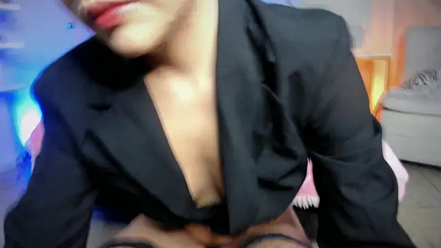 Snapshot of niicole_garner chatting on June 10, 2026, 4:30 pm niicole garner online show from June 10, 2026, 4:30 pm
